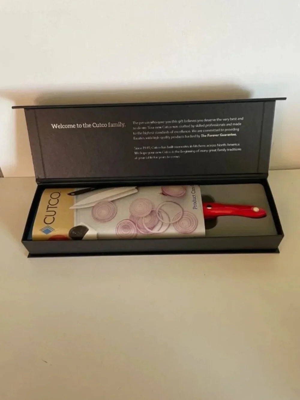 Cutco 5 inch Petite Santoku Knife Black Presentation Box Brand NEW IN BOX